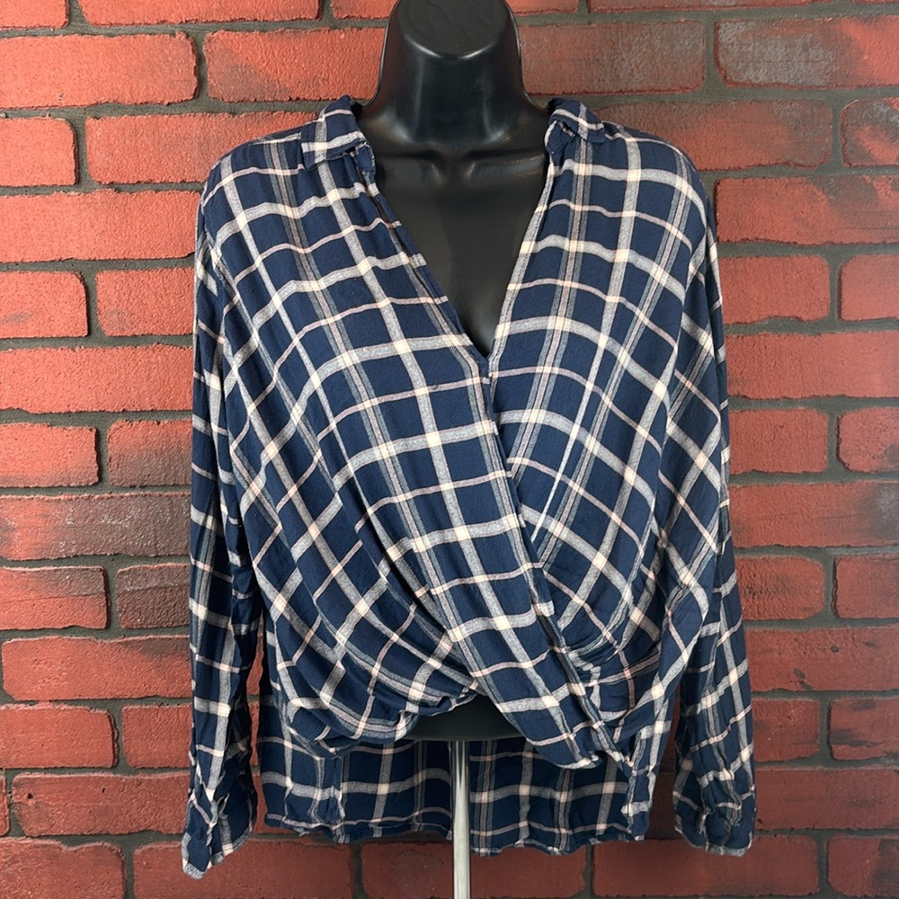 Hollister Shirt Womens Medium Plaid
